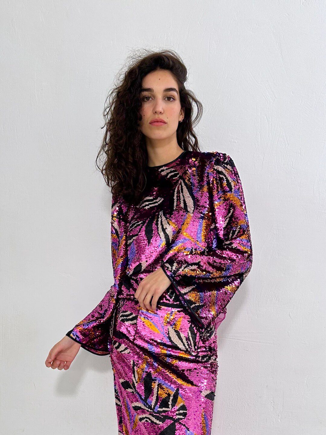 modelo con la blusa badiola desde otro ángulo – dearroyo studio