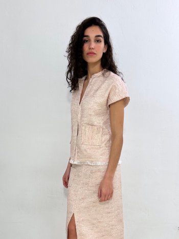 vista girada del delantero en modelo del cuerpo botosani -dearroyo studio