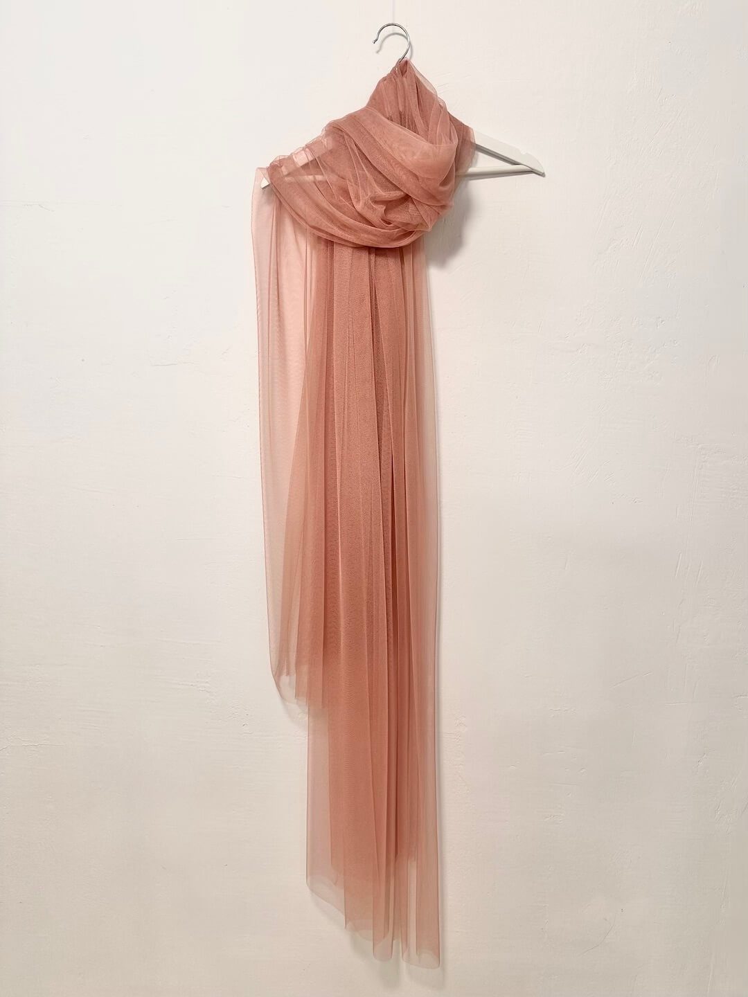 vista colgado hacia lateral del foulard monaco -dearroyo studio