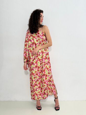 modelo de frente con el vestido marla -dearroyo studio