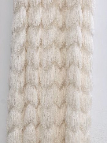 detalle de la malla de flecos del vestido paris -dearroyo studio