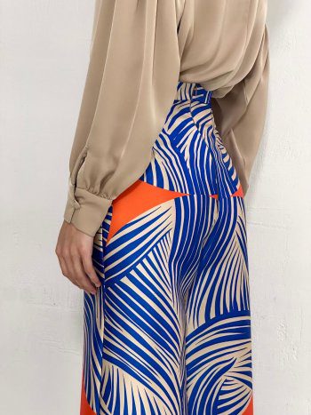 detalle espalda del pantalón nagano -dearroyo studio