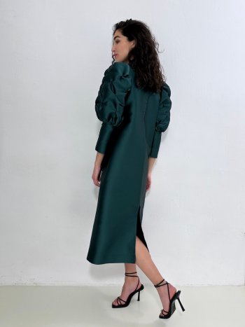 vista de espaldas con cierre y abertura -dearroyo studio